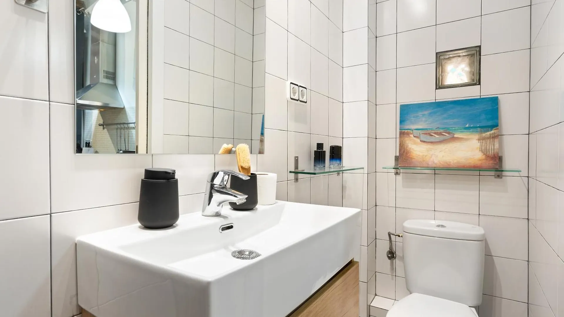 Lodging Apartments Almirall Beach 22 Барселона 0*,